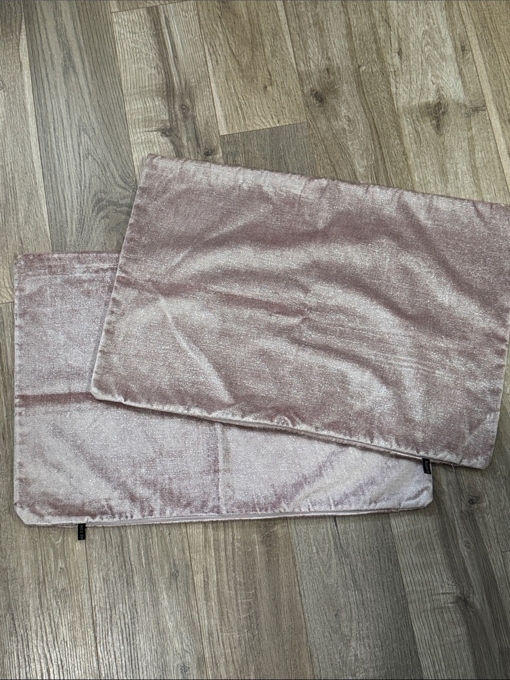RodeoHome Glisten Velvet Two Pillow Shams in Blush Pink Size 26x17.5 (Standard)